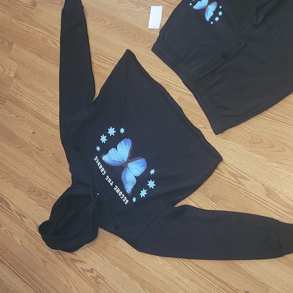 New MIGHT FINE "Become the Change" crop top lightweight sweatsuit sizes MD and L - Picture 4 of 6